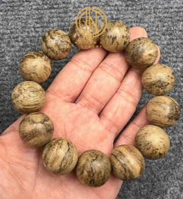 VÒNG TRÀM TỰ NHIÊN 16L - MÃ 1
