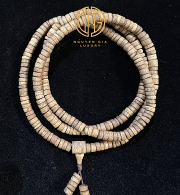 VÒNG TRẦM NÚT TỰ NHIÊN 108 - MÃ 1