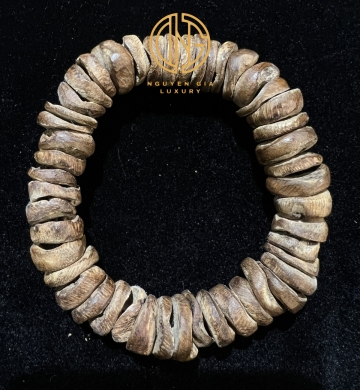 VÒNG TRÀM NÚT TỰ NHIÊN - MÃ 2