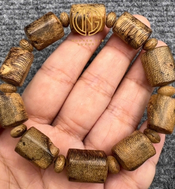 VÒNG TRẦM TỰ NHIÊN THÔ - MALAI