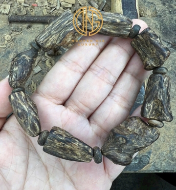 VÒNG TRẦM THÔ NU ĂN BÔNG - MALAI