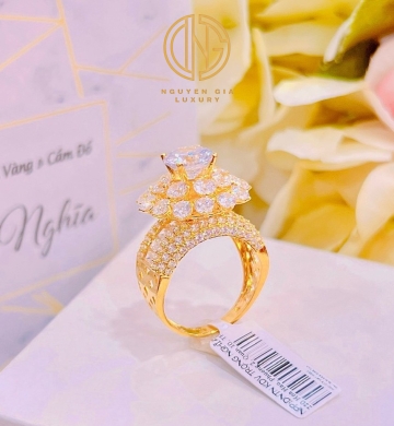 NHẪN ĐÍNH ĐÁ HOA