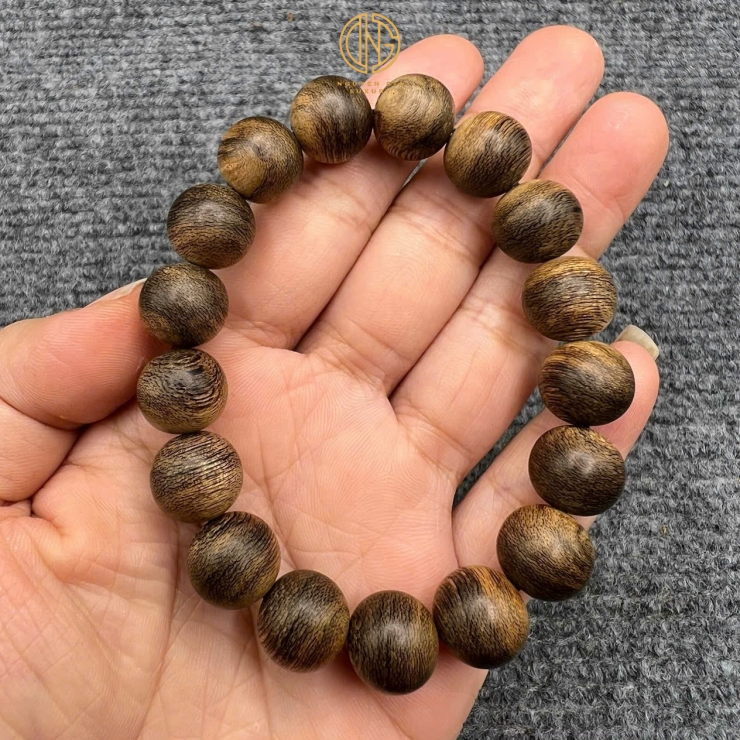 VÒNG TRẦM TỰ NHIÊN 12L - BÔNG PHI