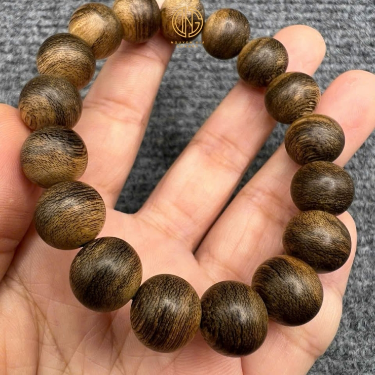 VÒNG TRẦM TỰ NHIÊN 12L - BÔNG PHI