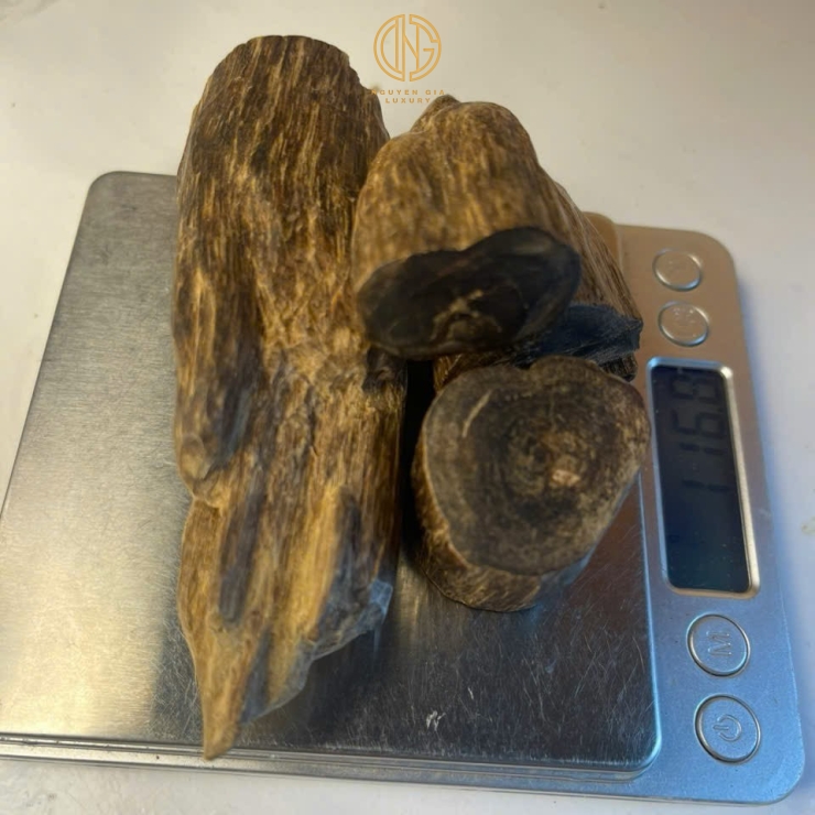 TRẦM MIẾNG HÀNG NƯỚC NGOÀI