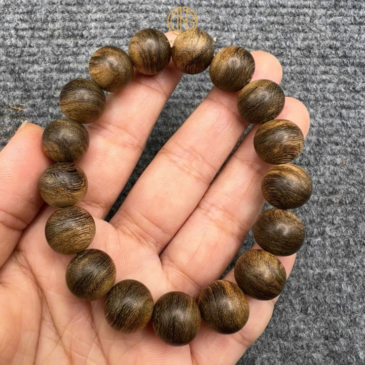 VÒNG TRẦM TỰ NHIÊN 12L - BÔNG PHI