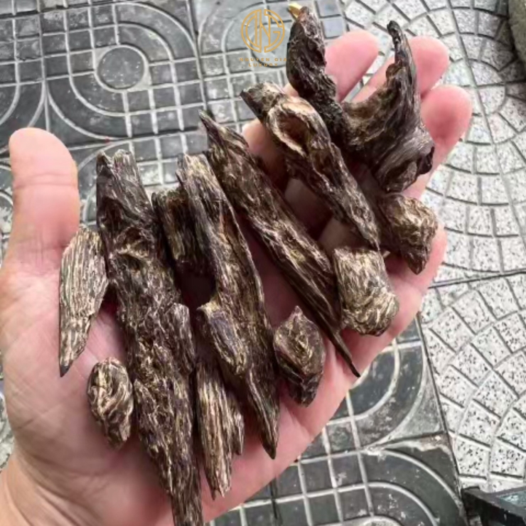 VÒNG TRẦM TỰ NHIÊN MẮC TỬ BÔNG CHÌM