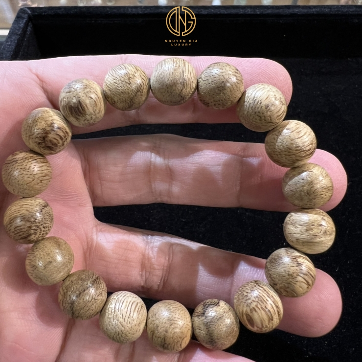 VÒNG TRẦM TỰ NHIÊN 10L - KALI